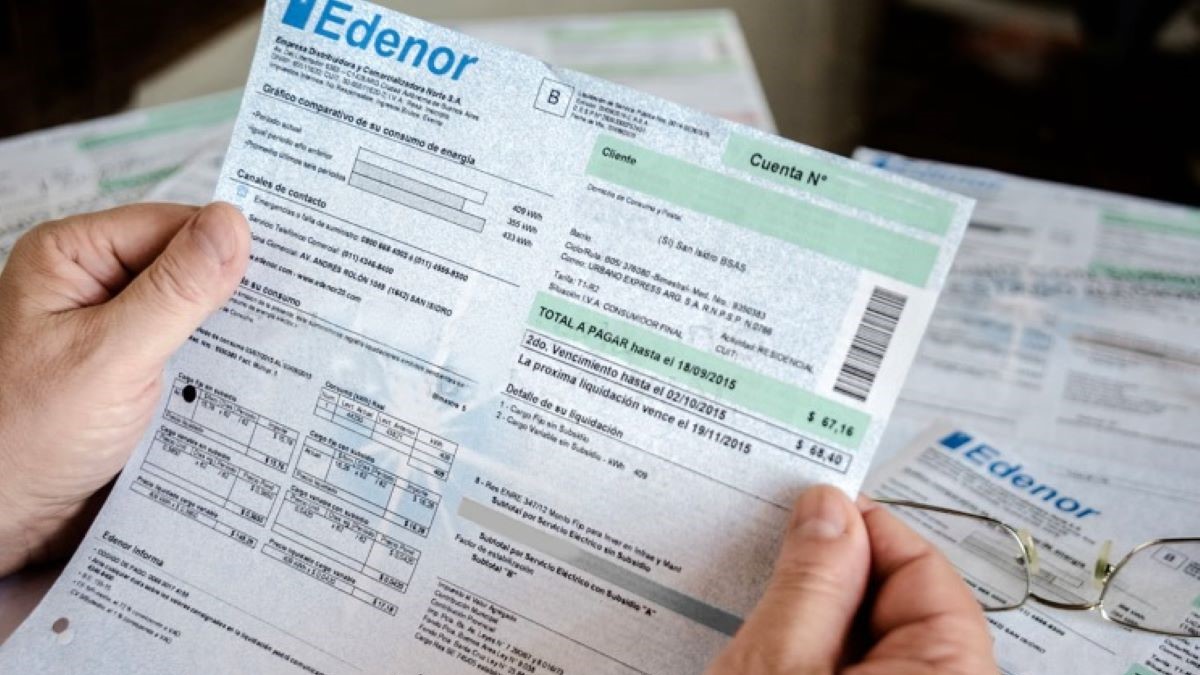 Ilustración optimización de contratos de energía eléctrica y gas